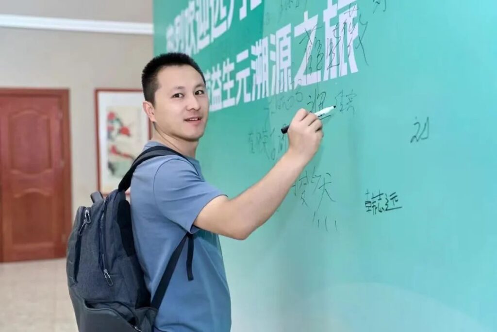 0岁父亲餐桌保卫战
