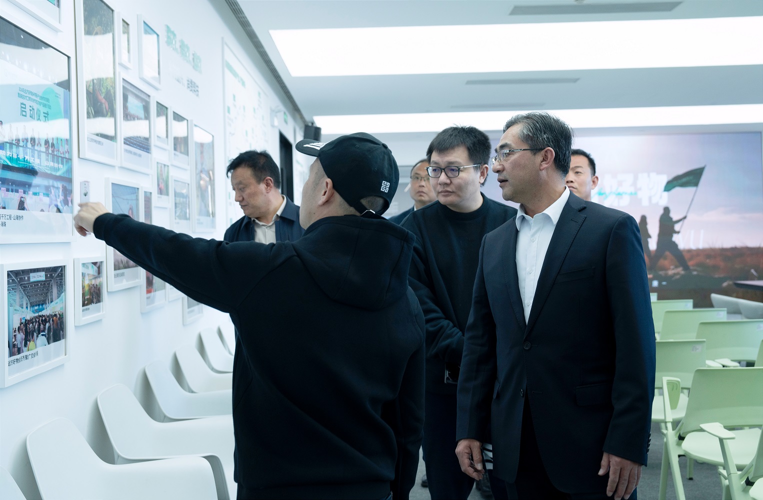 西藏自治区农业农村厅厅长到访远方好物 推动特色农产品品牌建设